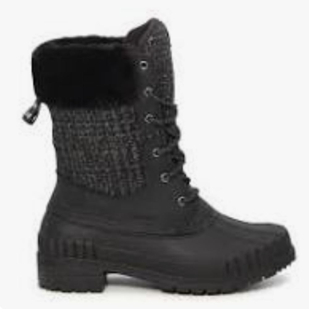 Kamik Women Siennacuff Waterproof Winter Boot (size 6)